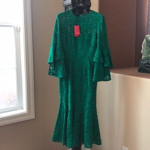 Almost new CH Carolina Herrera bell sleeve dress